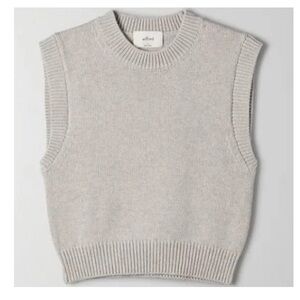 Aritzia Wilfred Alps sweater Vest